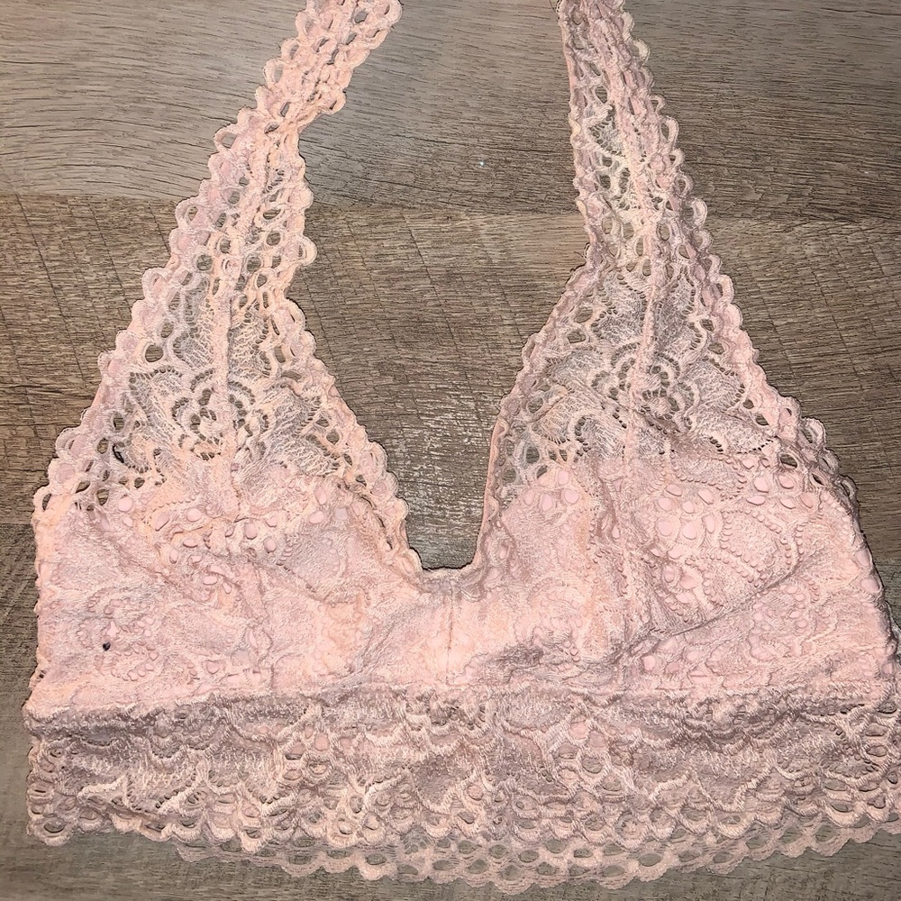 AMERICAN EAGLE ARIE Floral Bralette